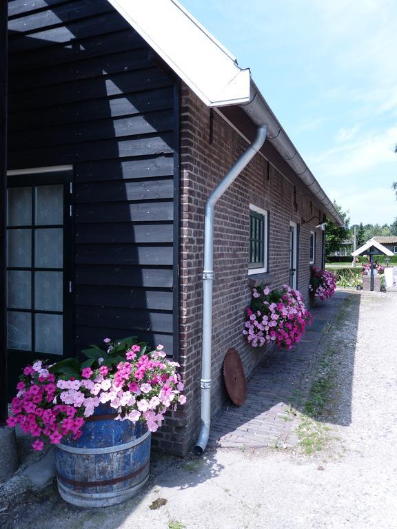 Boerderij Honswijck Guest House Weesp Luaran gambar